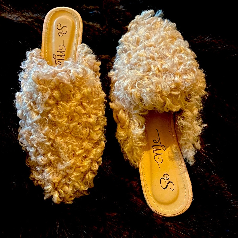 Light blush color very soft plush slides